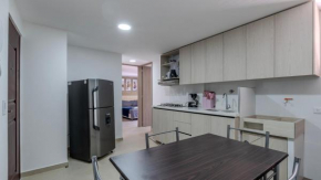 Apartamento en laureles con piscina, parqueadero 302